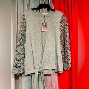 FSL apparel - NWT size large